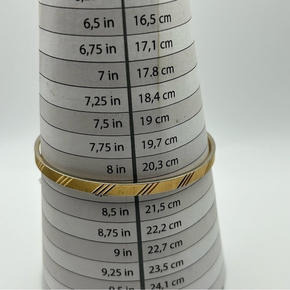 Vintage Monet Gold Tone Textured Etched Engraved Slim Bangle Size Large 8.25" - Picture 2 of 11